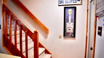 Condo, Multiple Beds, Patio, Mountain View (2 Br: Powderidge 15) | Interior