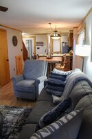 Condo, Multiple Beds, Patio, Mountain View (2 Br: Powderidge 15) | 2 bedrooms, individually decorated, individually furnished, bed sheets