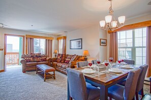 House, Multiple Beds, Balcony, Mountain View (3 Br: Camp 4 #1) | Interior - Camp 4 #1 3 Bedroom, 3.5 Bath (Snowshoe)