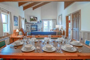 Condo, Multiple Beds, Pool Access, Mountain View (4 Br: Whistlepunk 12) - Whistlepunk #12: 4 Bedroom, 3 Bath: Slope Side, Wood Fireplace (Snowshoe)