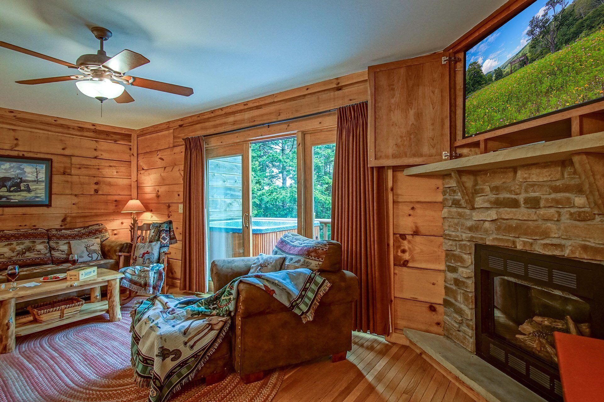 House, Multiple Beds, Hot Tub, Mountain View (5 Br: Loggers Run 8) | Living area