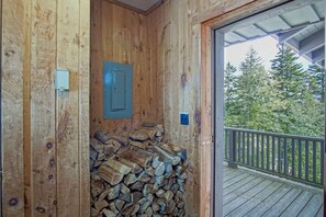 Interior detail - Whistlepunk #24: 4 Bedroom, 3 Bath: Slope Side, Wood Fireplace (Snowshoe)