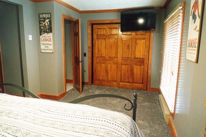 Huoneisto, useita sänkyjä, parveke, vuoristonäköala (3 BR: Stemwinder 8) | 2 makuuhuonetta, yksilöllisesti sisustettu, yksilöllisesti kalustettu