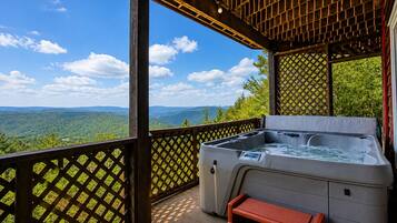 Bathtub spa outdoor