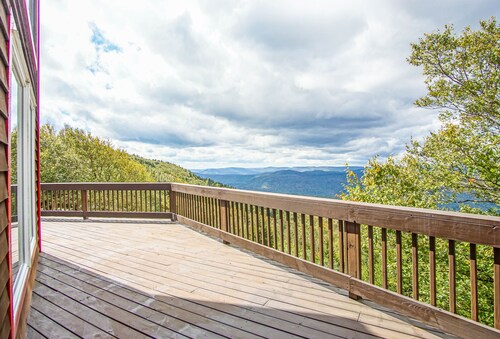 South West Ridge 72-153 5 Br: Large Western Views. Private hot Tub. Wood Fireplace