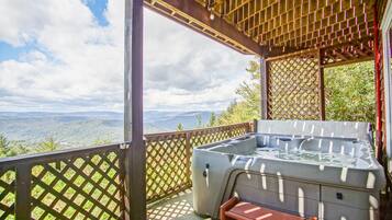 Rumah, Beberapa Tempat Tidur, akses ke kolam renang (5 Br: South Westridge 72-153) | Bathtub spa outdoor