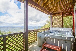 House, Multiple Beds, Pool Access, Mountain View (5 Br: South Westridge 72-153) | Outdoor spa tub - South West Ridge 72-153 5 Br: Large Western Views. Private hot Tub. Wood Fireplace (Snowshoe)