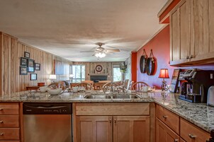 Condo, Multiple Beds, Patio, Mountain View (2 Br: Powderidge 02) | Private kitchen