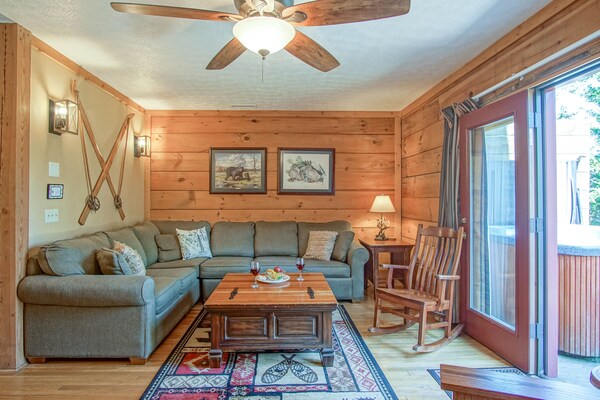 Loggers Run 11: 5 Bedrooms, 3.5 Baths - Snowshoe, WV
