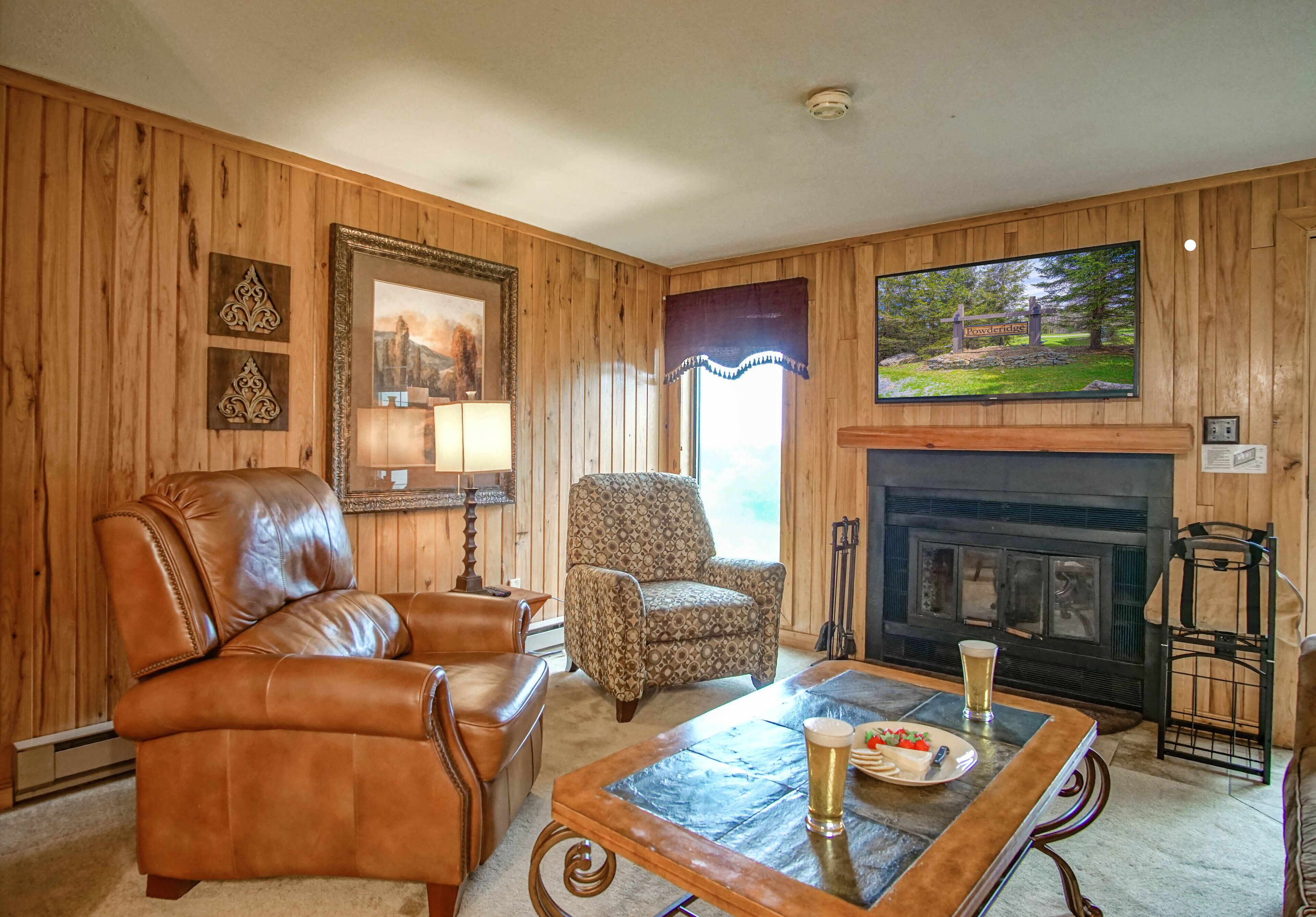 Condo, Multiple Beds, Fireplace, Mountain View (2 Br: Powderidge 14) | Living area