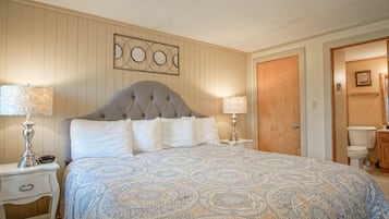 Condo, Multiple Beds, Fireplace, Mountain View (2 Br: Powderidge 14) | 2 bedrooms, individually decorated, individually furnished, bed sheets