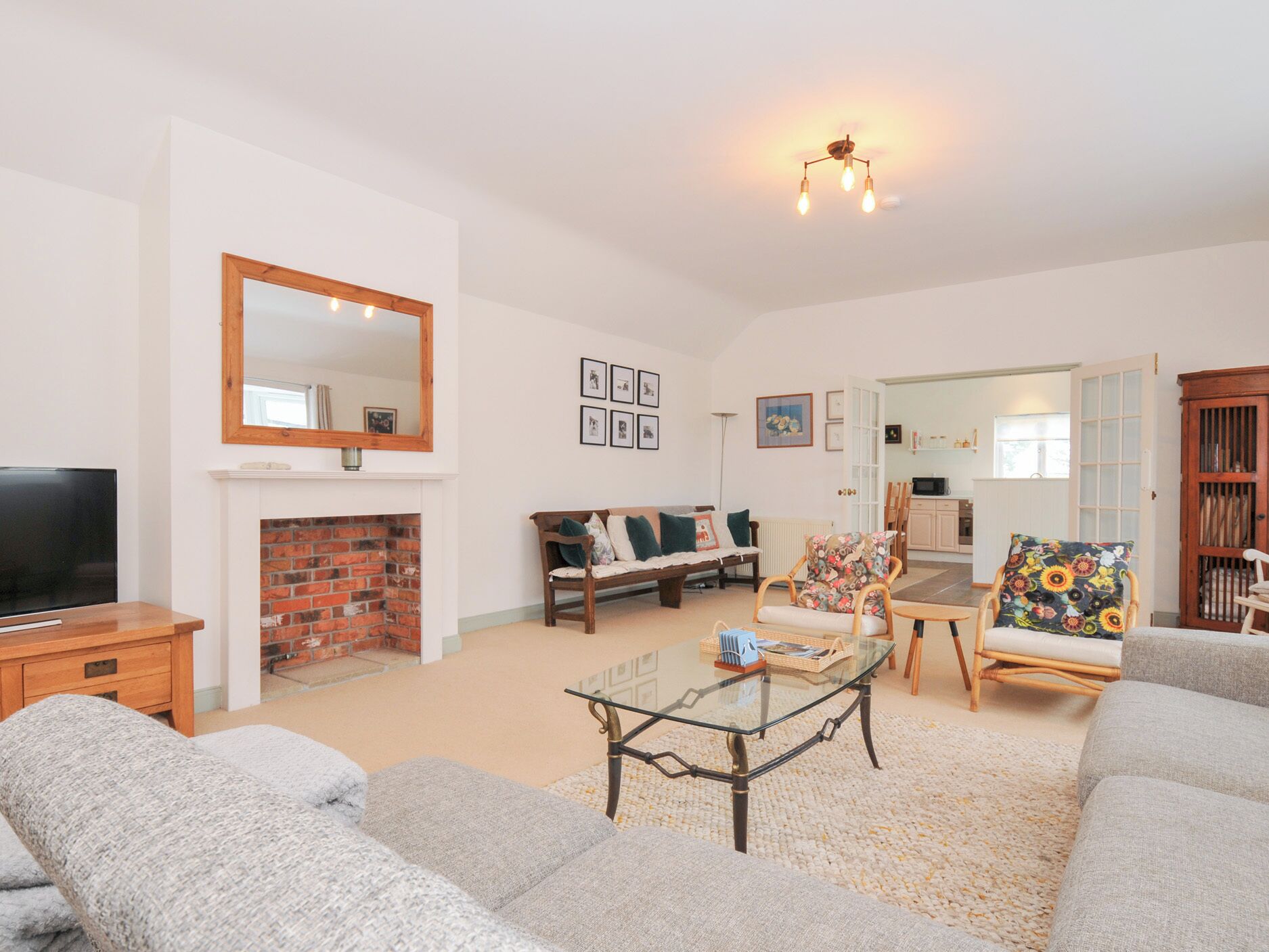 Cottage | Living area