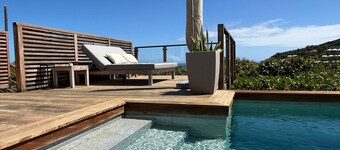 New! Spacious Private Villa w/ Pool & Sunrise View