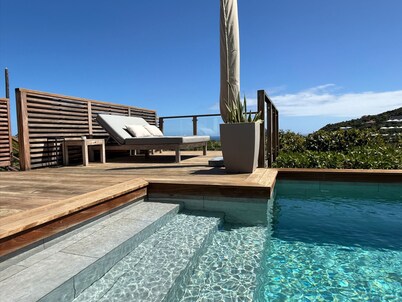 New! Spacious Private Villa w/ Pool & Sunrise View