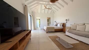 1 bedroom, in-room safe, iron/ironing board, free WiFi