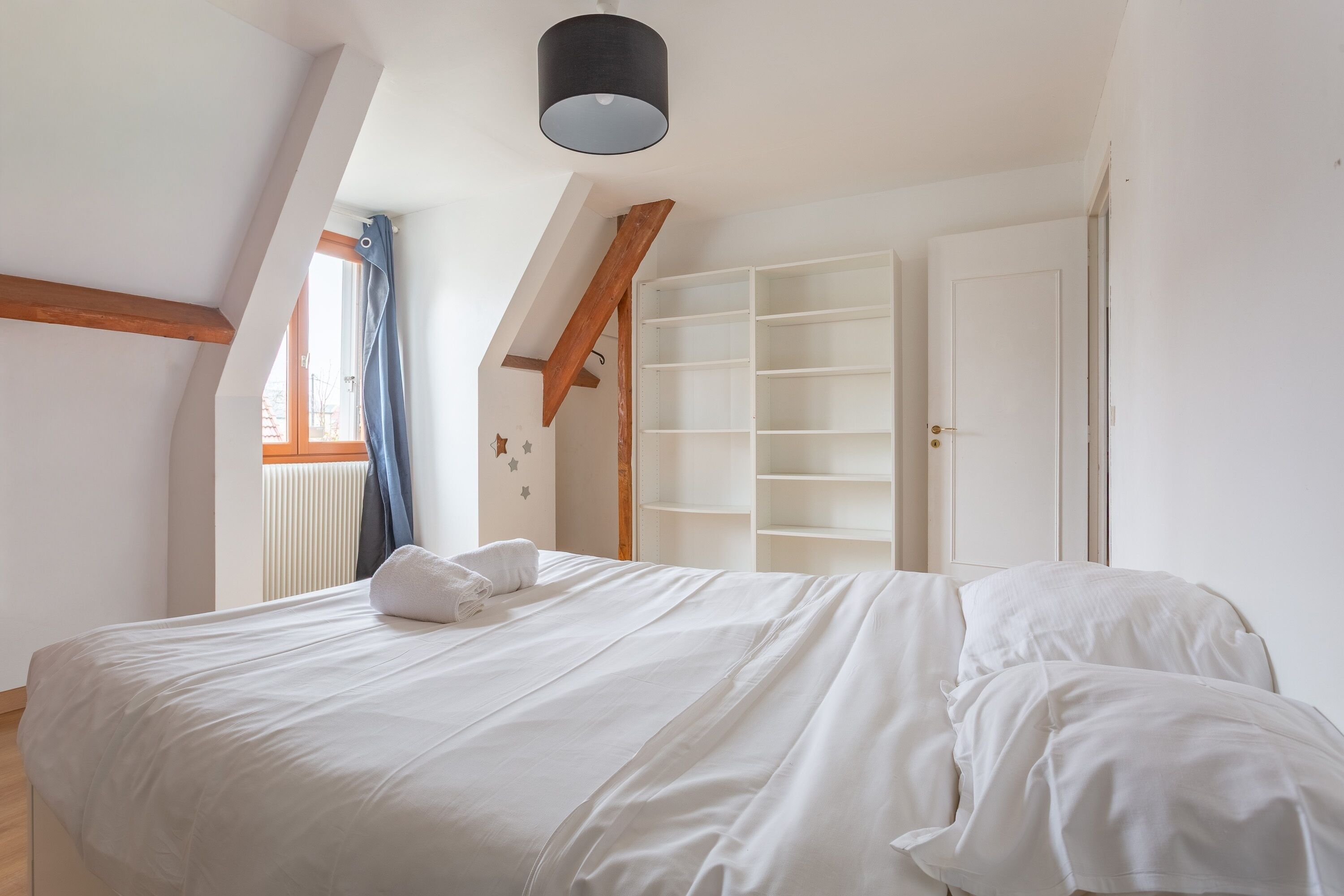 Wi-Fi gratuit, draps fournis