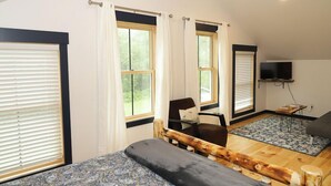 Phòng Junior, 1 giường cỡ queen, không hút thuốc | Màn/rèm cản sáng, bàn ủi/dụng cụ ủi quần áo 