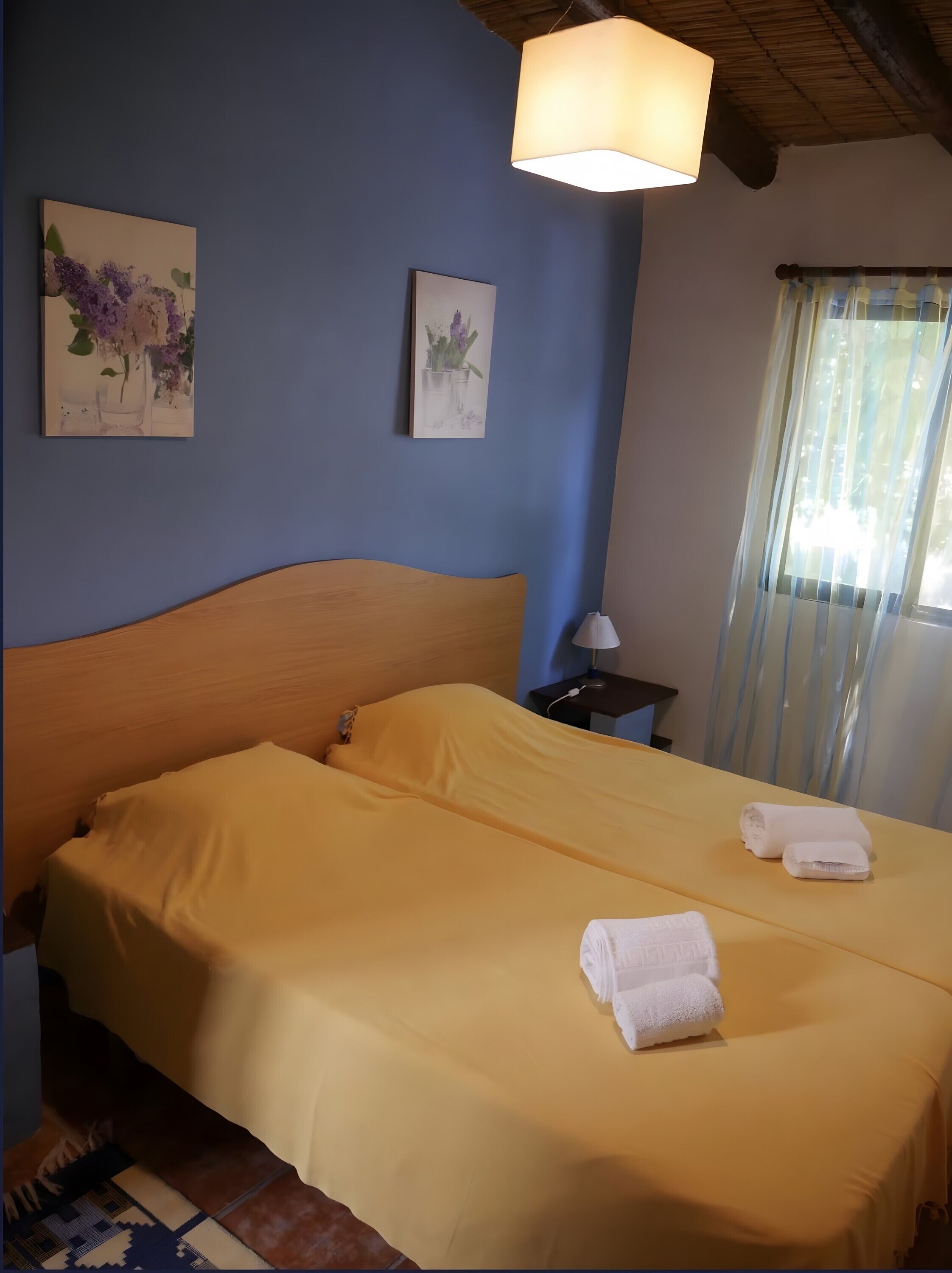 Fer et planche à repasser, Wi-Fi, draps fournis