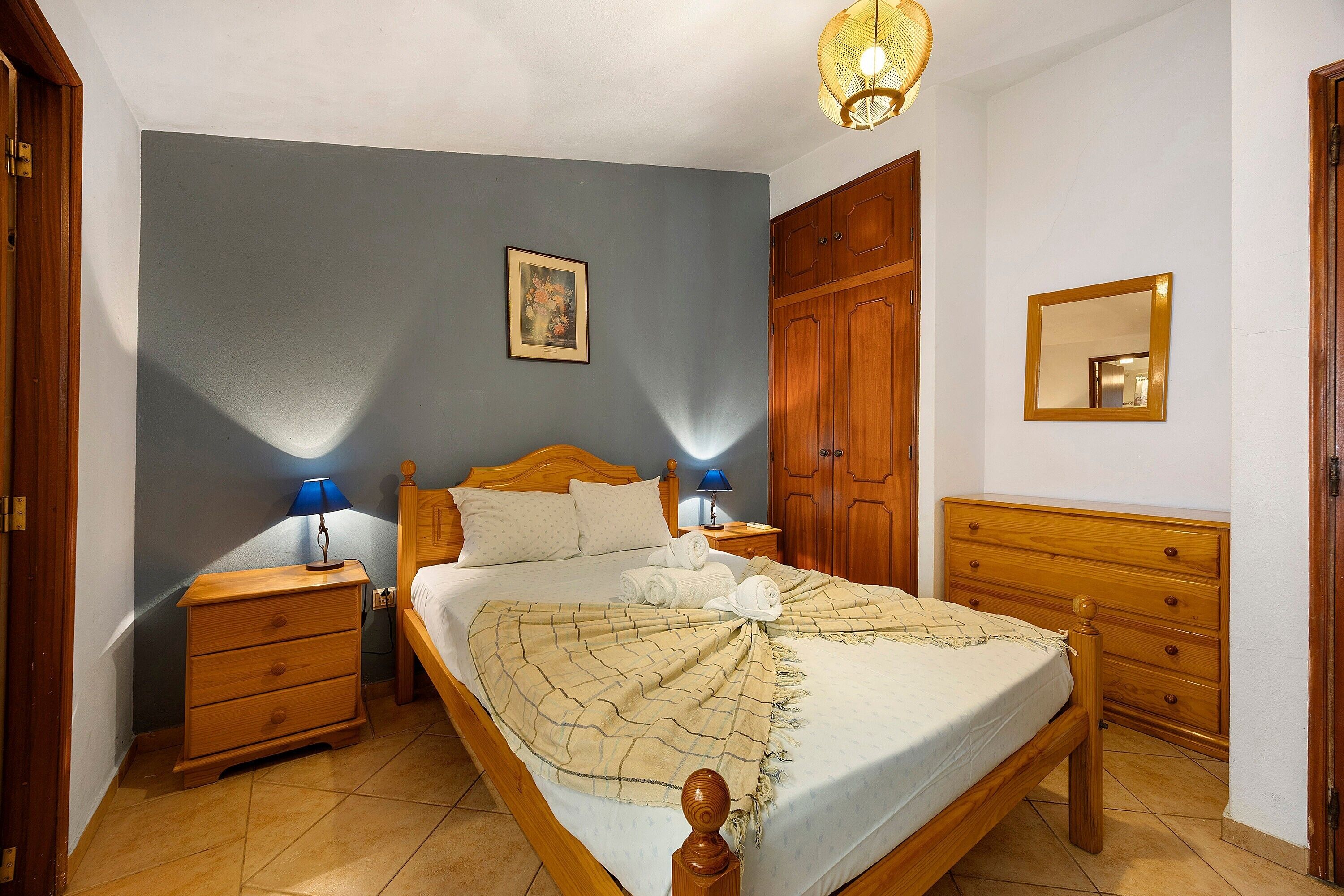 Strykejern/-brett, wi-fi og sengetøy