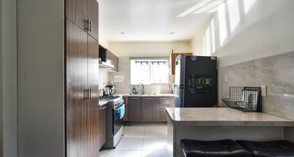 Apartment with no stairs, close to everything.