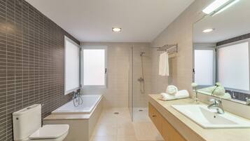 Douche, serviettes fournies