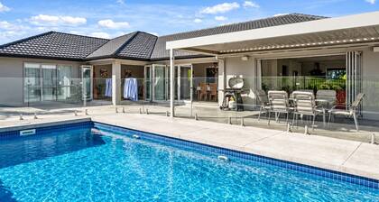 The Wine Country Retreat by Homello | Pool • Wineries • Wedding Venues