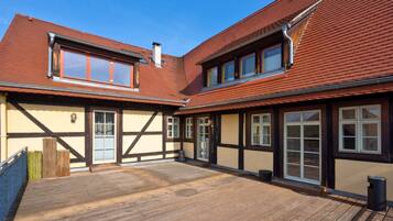 Double Room, River View | Blackout drapes, iron/ironing board, free WiFi, bed sheets