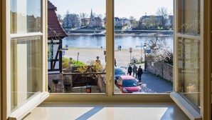 Dobbeltrom | Blendingsgardiner, strykejern/-brett, wi-fi (inkludert) og sengetøy