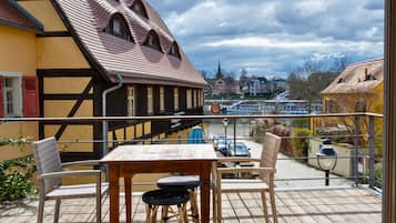 Blackout drapes, iron/ironing board, free WiFi, bed sheets