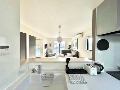 10 mins to Kumamoto Airport Modern 4BR House by Restavio