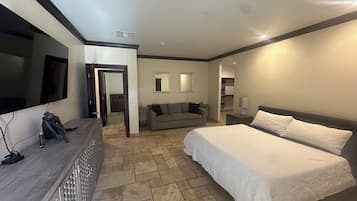 5 chambres, fer et planche Ă repasser, accĂšs Internet, draps fournis