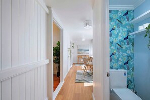 Interior - Strathendrick Timeless Queenslander Haven near CBD (Woolloongabba)