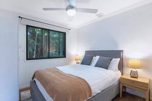 Fer et planche à repasser, Wi-Fi, draps fournis