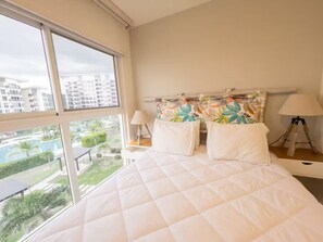 2 dormitorios, tabla de planchar con plancha, wifi y ropa de cama
