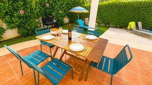 Outdoor dining - Villa Molins Escorpio (Les Marines)