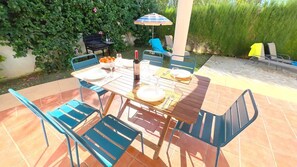 Outdoor dining - Villa Molins Escorpio (Les Marines)