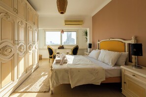 2 chambres, fer et planche à repasser, Wi-Fi gratuit, draps fournis