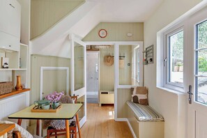 Interior - Ivy Cottage (Dartmouth)
