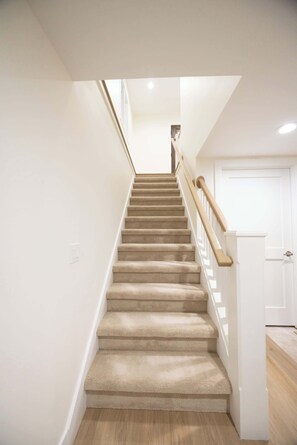 Interior - 6BR Just Renovated Torch Lakefront Home- Boat Dock (Kewadin)