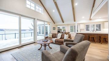 TV, fireplace, stereo, offices