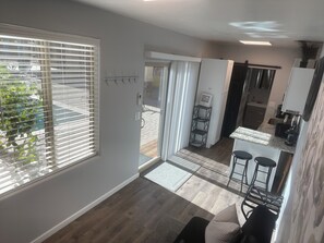 Interior - Unique 1-bedroom poolhouse with AC in north Phoenix (Phoenix)