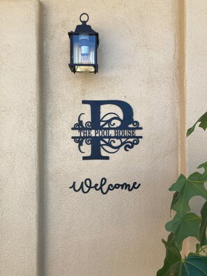 Exterior detail - Unique 1-bedroom poolhouse with AC in north Phoenix (Phoenix)