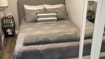 1 bedroom, free WiFi, bed sheets