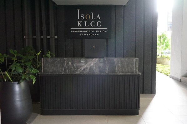 Lobby - Isola Klcc Hotel, Trademark Collection By Wyndham (Kuala Lumpur)