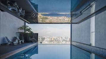 Kolam renang outdoor