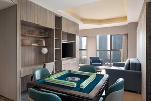 Suite, 1 King Bed with Sofa bed, Smoking - Hawthorn Extended Stay By Wyndham Xian High Tech (Xi'an)