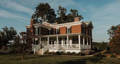 Historic Woodlawn Estate: Where Historic Charm meets Modern Luxury