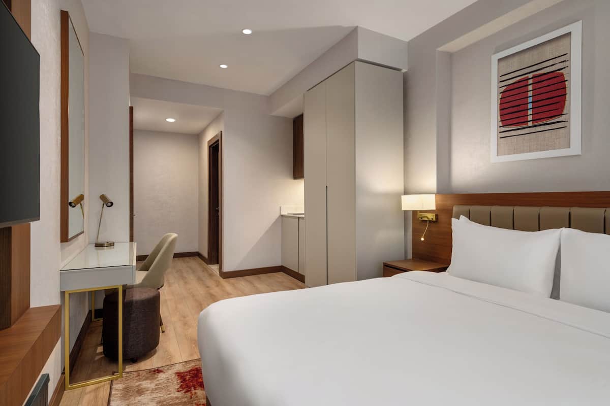 Premium bedding, minibar, in-room safe, laptop workspace