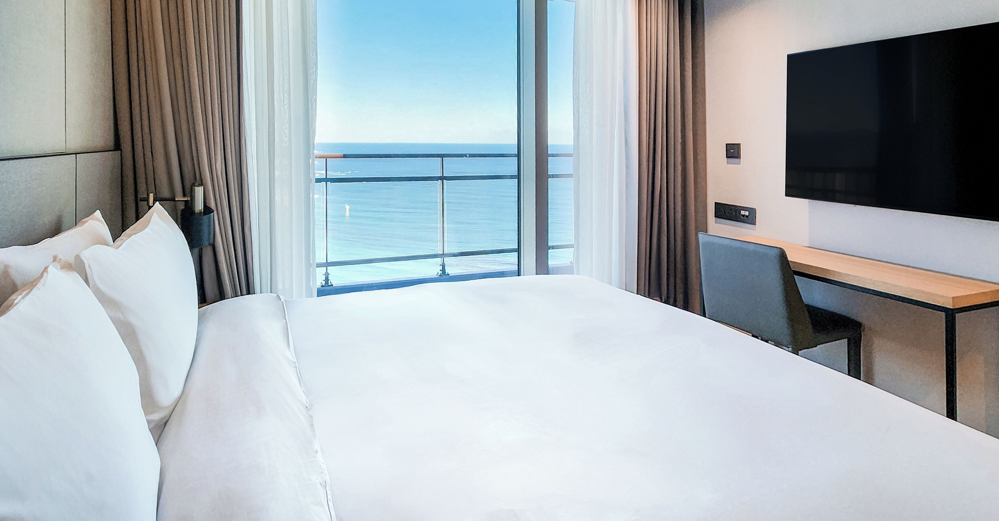 In-room safe, iron/ironing board, free WiFi, bed sheets