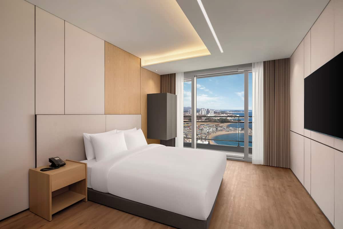 Accessible King Ocean View